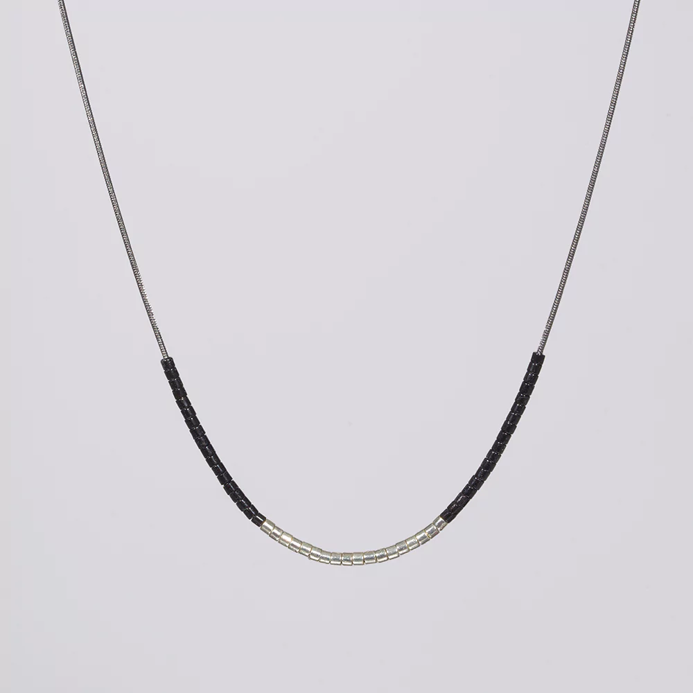Simplicity srebrna crna ogrlica Miyuki Simplicity srebrna crna ogrlica Miyuki
